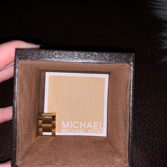 Michael Kors watch - Picture 2 of 5